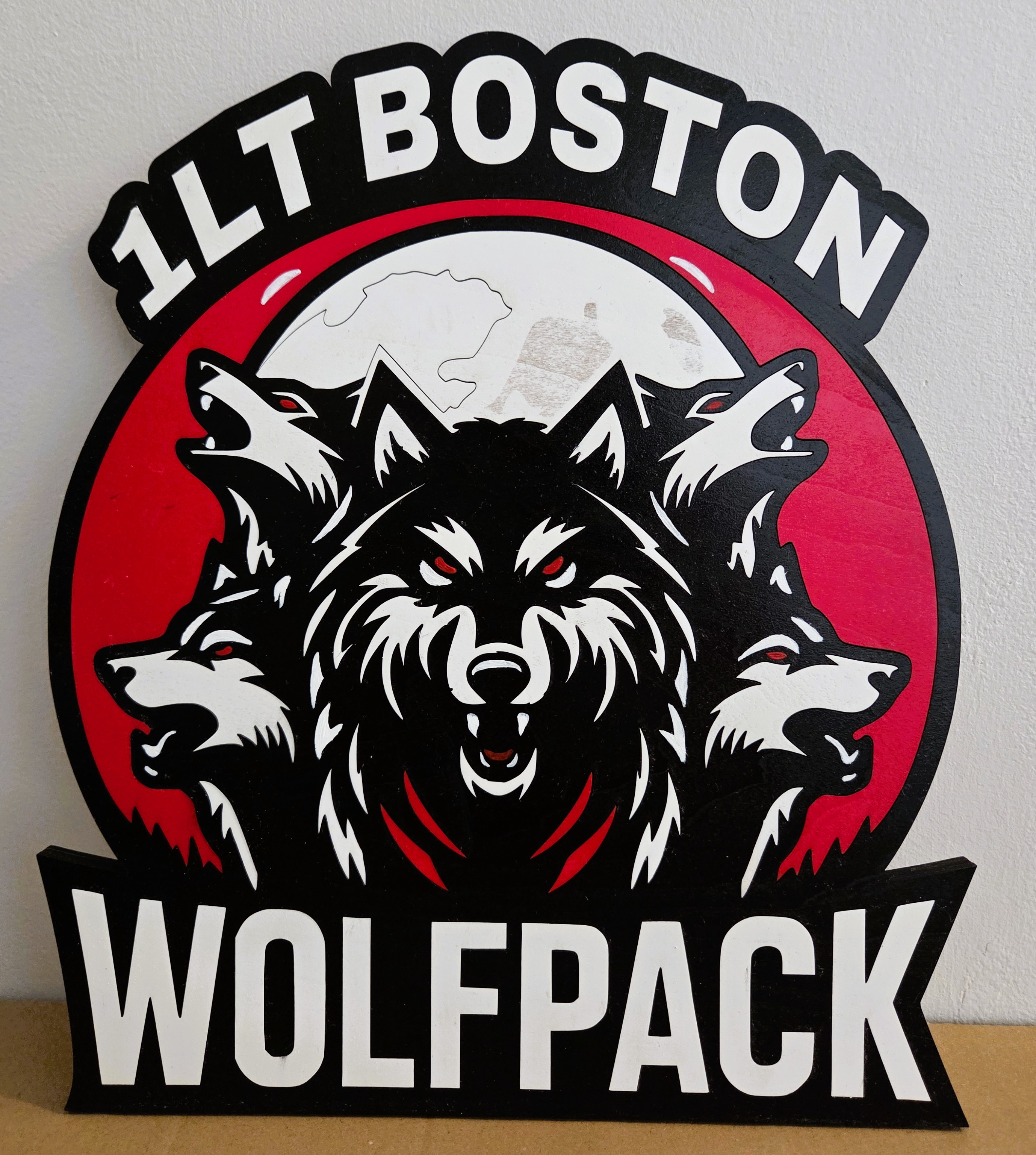 Personalized wolf pack recognition plaque
